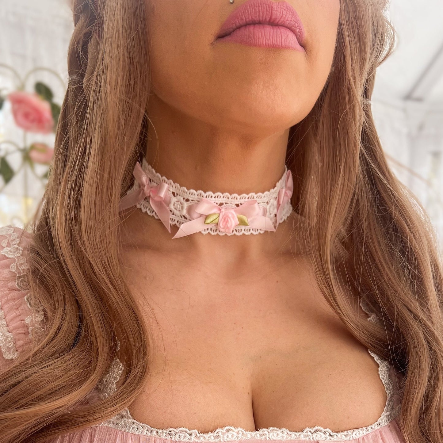 Rosy Bow Choker